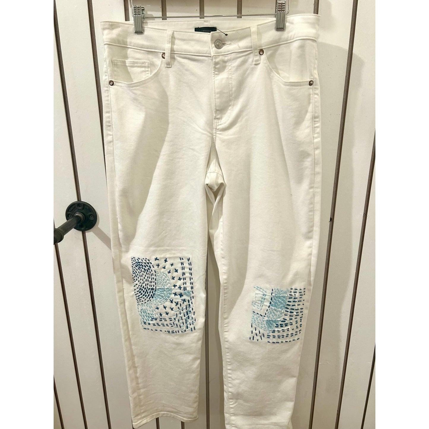 White Express Jeans Embroidered Size 10R
