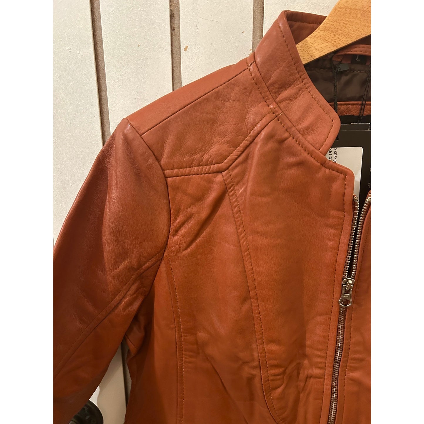 Decrum Amy Genuine Leather Jacket Size M NWT