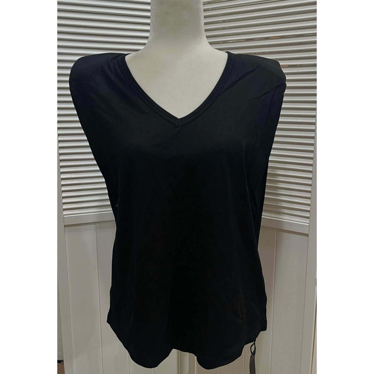 Blank NYC Black V