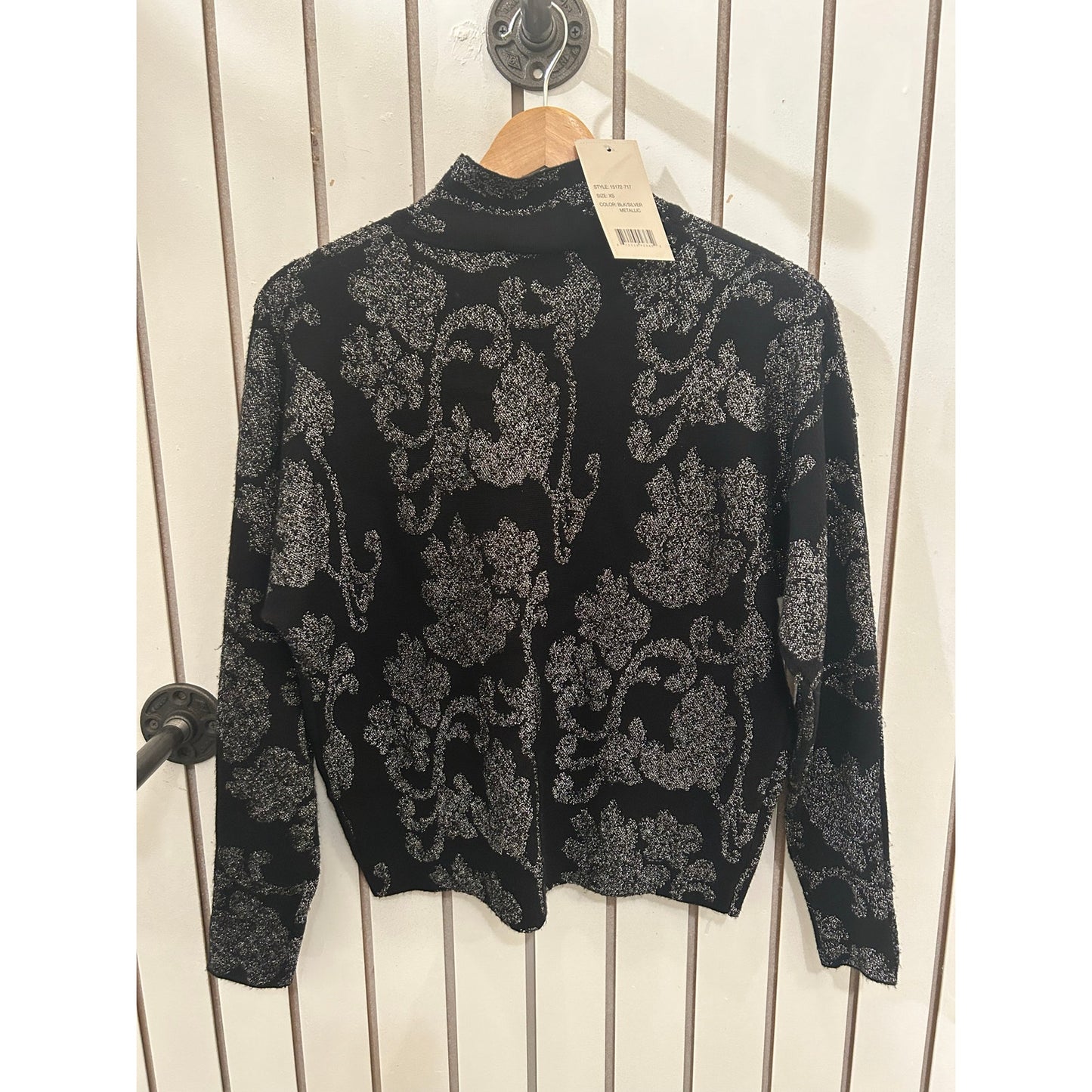 Sioni Sweater Black and Silver